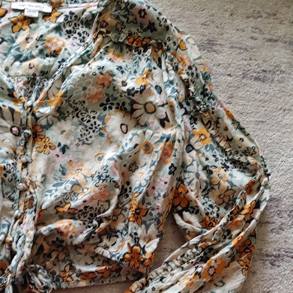 🍁2 For 20! AE Floral Cream Crop Blouse with Puff Sleeves - Picture 8 of 12